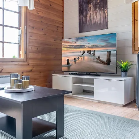 Hanhenpesae By Interhome 펜션 Rautalampi