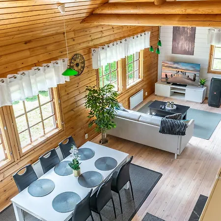 Hanhenpesae By Interhome * Rautalampi