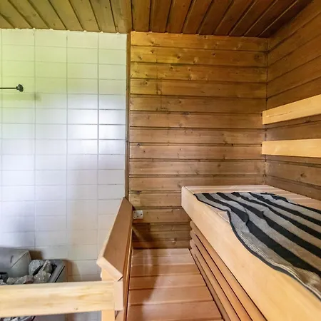 Hanhenpesae By Interhome 펜션