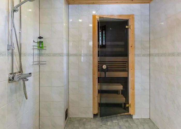 Hanhenpesae By Interhome *